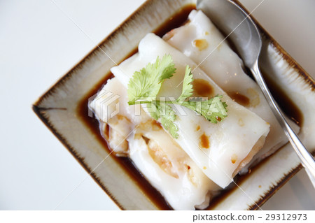 Chinese shrimp spring rolls isolated in white background Chinese shrimp spring rolls isolated in white background 29312973