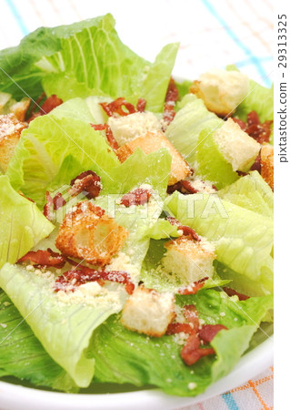 Caesar salad  29313325