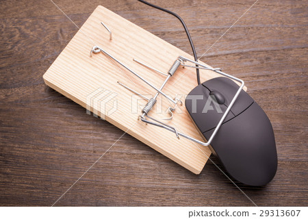 A mouse hanging on the tree table on the mouse 29313607