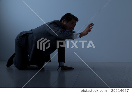 商人塌陷，心肌梗塞，中風，腦梗塞，急性，中年男子 29314627