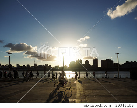 夕陽下的大稻埕碼頭 29315192