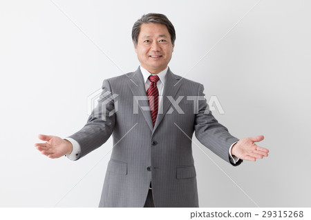 Businessman spreading hands, welcome, welcome, middle-aged man 29315268