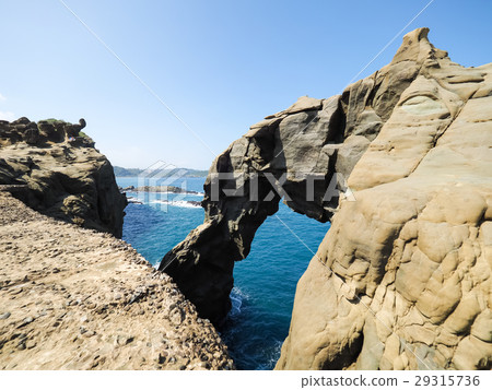 Elephant trunk rock Elephant trunk rock 29315736