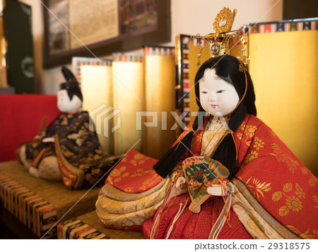 Hina doll 29318575