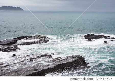 Changing coast 29318647