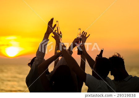 Friends Beach Party Drinks Toast Celebration Friends Beach Party Drinks Toast Celebration 29319838