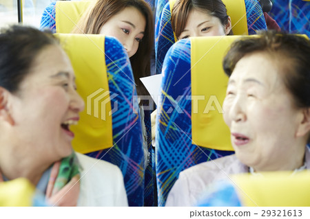 巴士旅遊巴士乘客 巴士旅遊巴士乘客 29321613