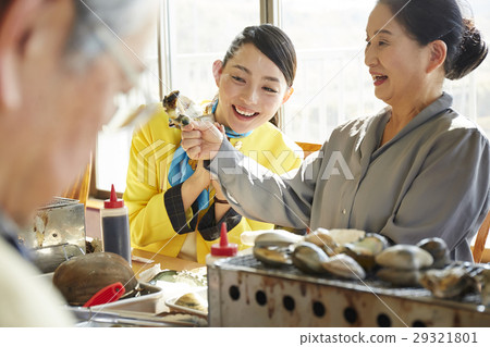 海鮮餐廳遊客 29321801