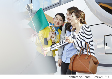 Bus tour bus female 29321984