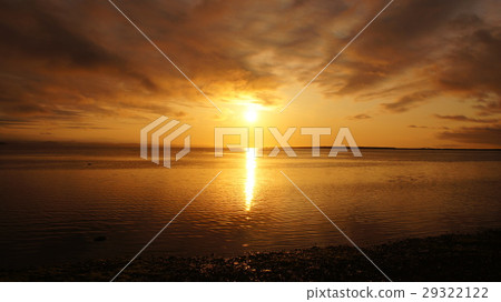 薩羅瑪湖的晚上風景 薩羅瑪湖的晚上風景 29322122