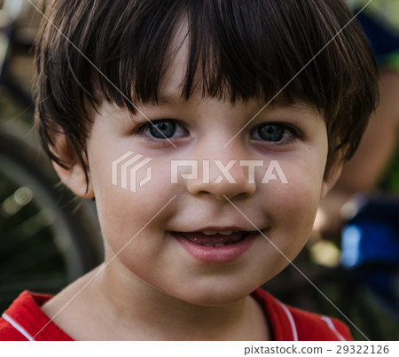 Portrait of a brunette boy Portrait of a brunette boy 29322126