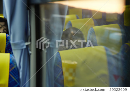 女性高速公路路 29322609