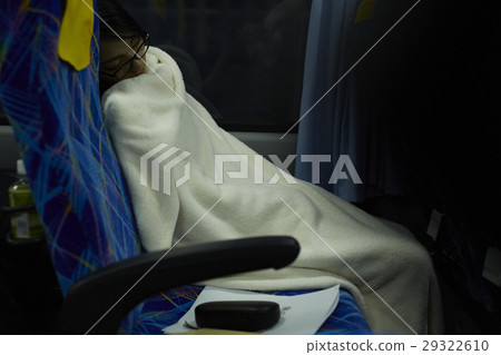 女士們採取午睡高速公路 29322610