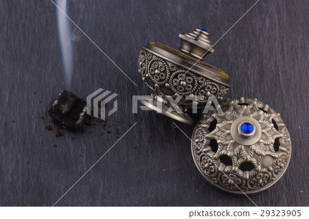 Silver Oriental Artistic Arabian Oud Perfume 29323905