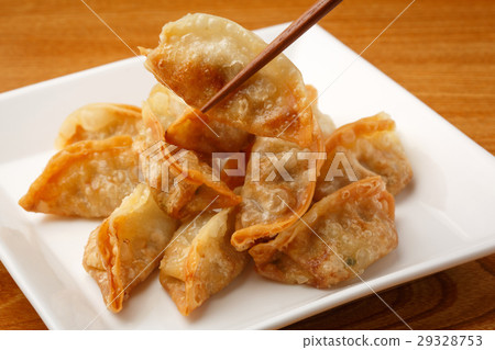 炸餃子 29328753