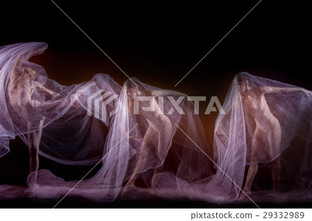 The sensual and emotional dance of beautiful 29332989