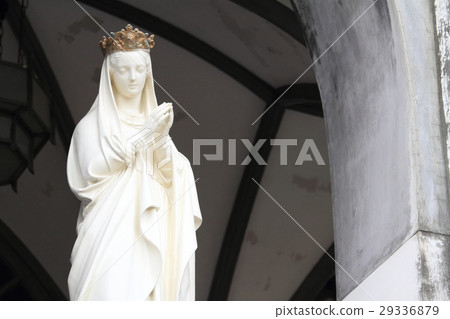 Statue of Mary of the Great Story Cathedral Statue of Mary of the Great Story Cathedral 29336879