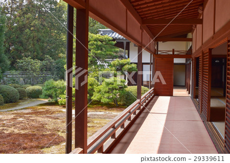 Suigintoin hallway 29339611