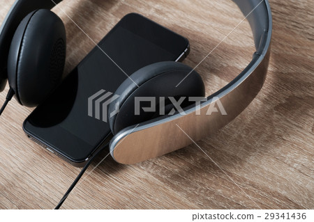 Mobile phone connecting with headphone Mobile phone connecting with headphone 29341436
