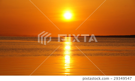 薩羅瑪湖的晚上風景 29349547