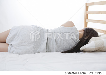 Women's portrait 29349959