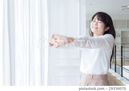 Women's growth Women's growth 29356070