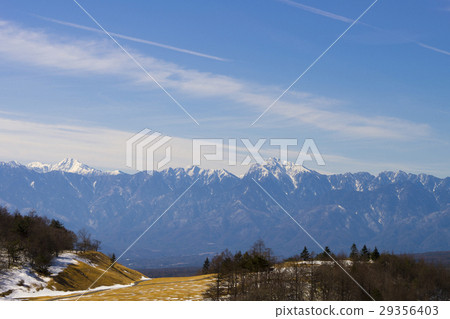 Southern Alps in winter Distant view: Hirasawa Pass Southern Alps in winter Distant view: Hirasawa Pass 29356403