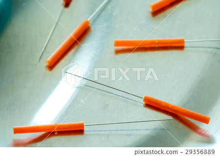 acupuncture needles 29356889