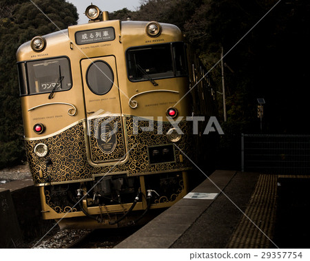 一列火車 29357754