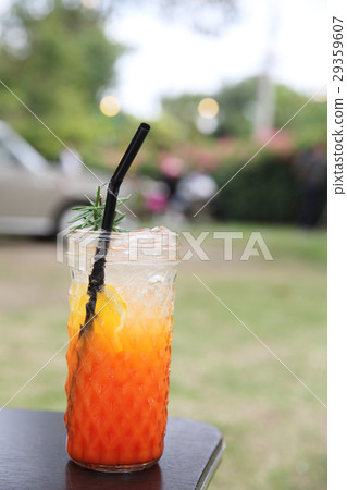 orange soda cocktail 29359607