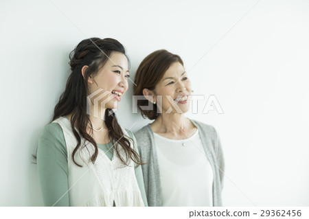 母親和女兒 29362456