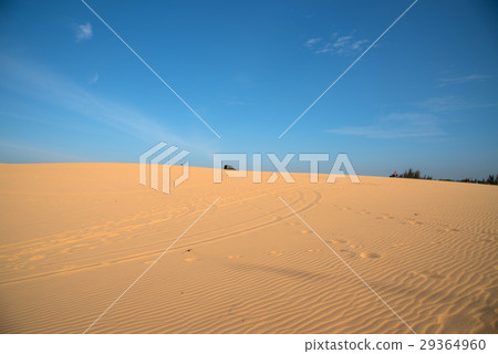 white sand dune in Mui Ne city, Vietnam white sand dune in Mui Ne city, Vietnam 29364960