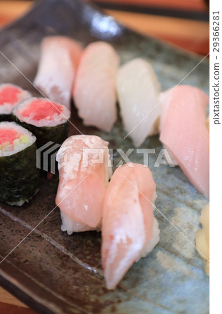 Delicious handful sushi Delicious handful sushi 29366281