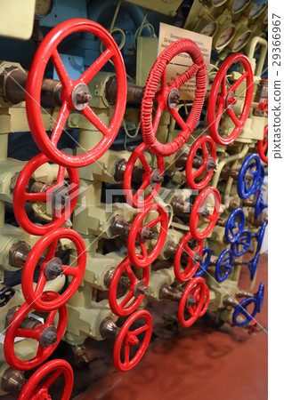 air engine controls on a submarine 29366967