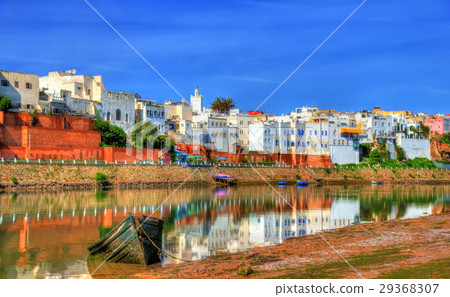 Cityscape of Azemmour on the bank of Oum Er-Rbia 29368307