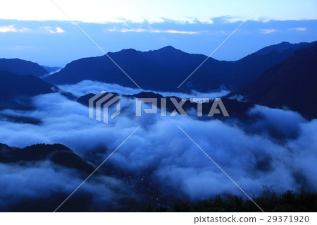 雲海 29371920
