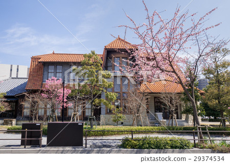 Urban landscape of Nagoya · Townscape conservation area culture Michiba Kan Kawakami Sadayo House and Okari Cherry Blossoms Urban landscape of Nagoya · Townscape conservation area culture Michiba Kan Kawakami Sadayo House and Okari Cherry Blossoms 29374534