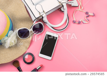 Woman handbag with makeup and accessories Woman handbag with makeup and accessories 29374585
