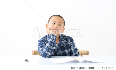 Study elementary school student 29375808