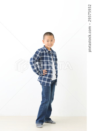 Elementary school boy Elementary school boy 29375932