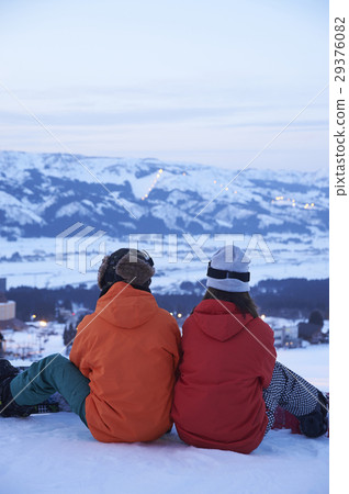 Ski resort cuddle back view Ski resort cuddle back view 29376082