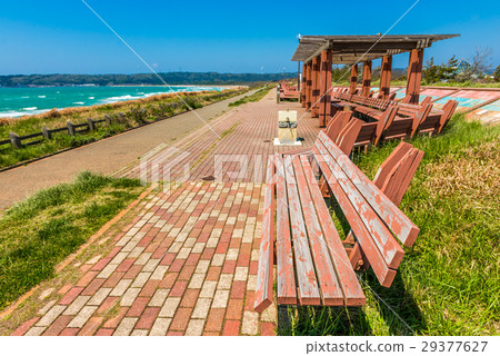 世界上最長的替補席 29377627