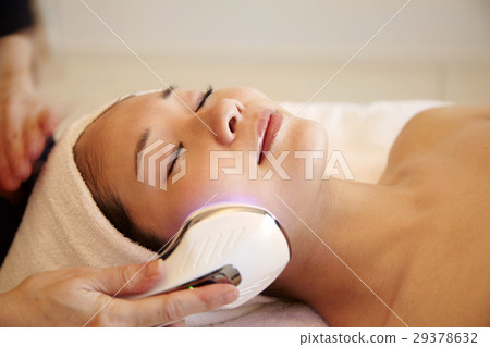 Esthetic equipment, image of beauty salon. Professional esthetic, treatment and 20s female model. Esthetic equipment, image of beauty salon. Professional esthetic, treatment and 20s female model. 29378632