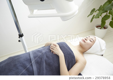 Image of esthetic equipment and beauty salon. Female 20s generation. 29378958