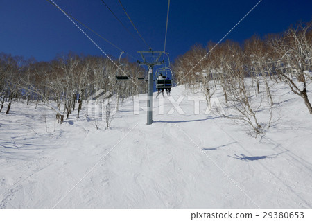 Pair lift near the top of Furano ski resort 29380653