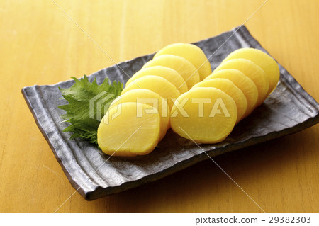 Pickled radish  29382303