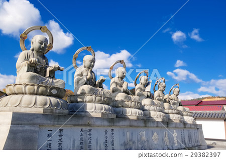 Kisyama Jizo Group 29382397