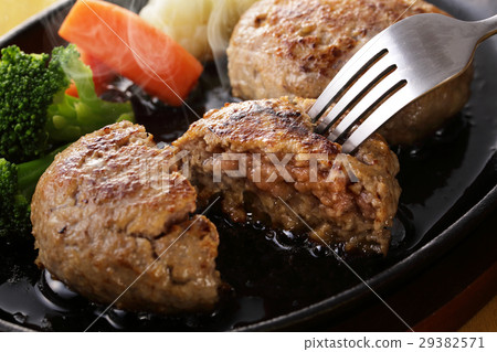 hamburger   29382571