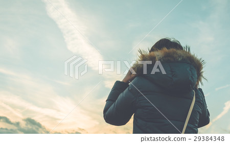 Winter promenade 29384348