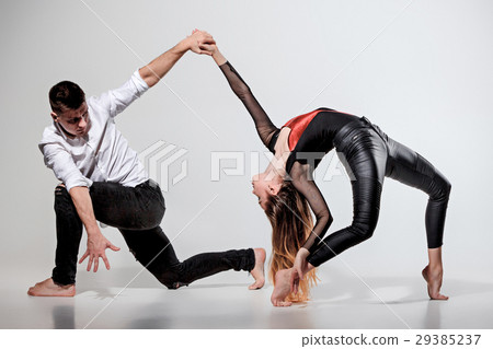 Two people dancing Two people dancing 29385237